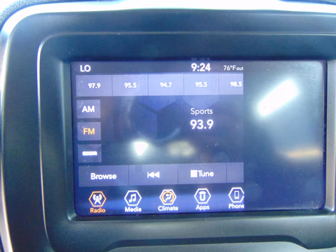 2018 Jeep Renegade - ZACCJBBB4JPH41848 - Image #12